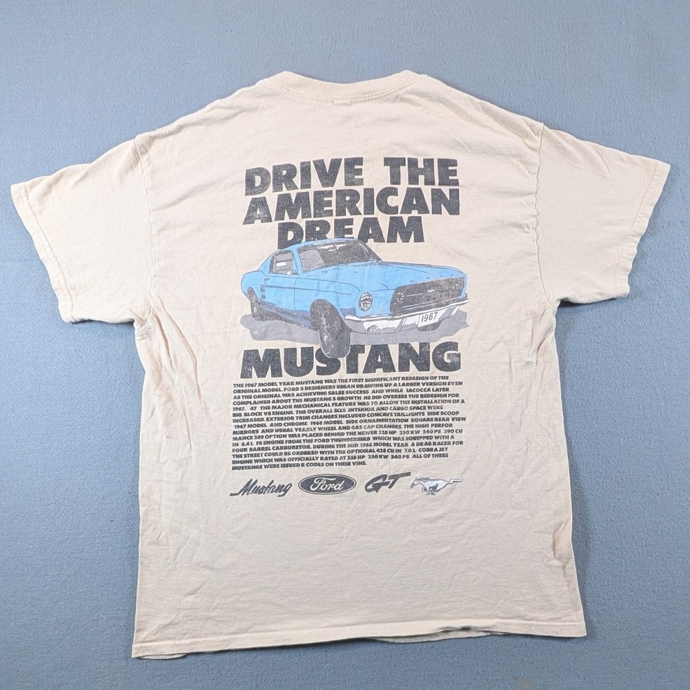 Ford Mustang Graphic T Shirt Mens Large Cream 1967 Drive the American Dream